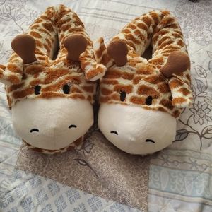 Giraffe house slippers